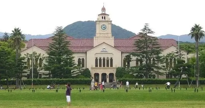 日本留学选国立大学还是私立大学？