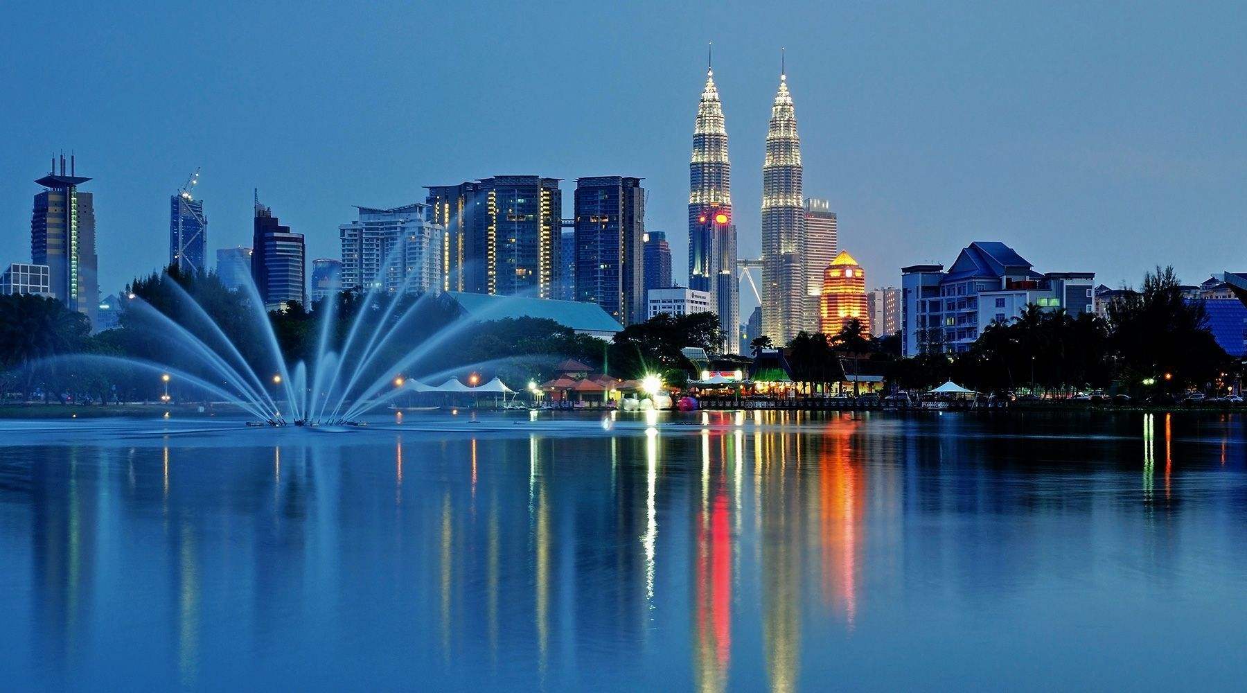 马来西亚本科留学费用清单